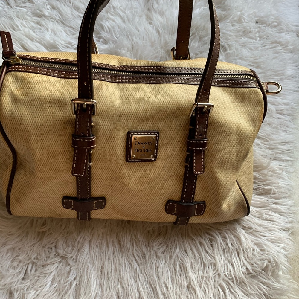 Hand bag